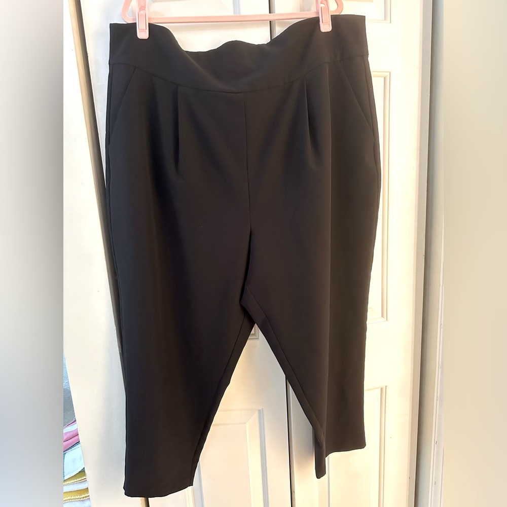 NWOT 11 Honore Black Parker Trouser - Size 24